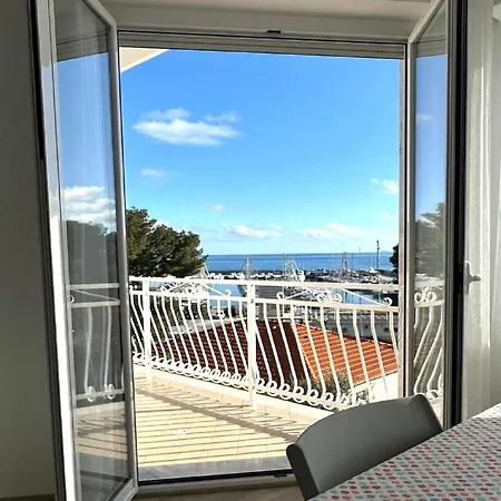 With Sea View And Air Conditioning * Andora