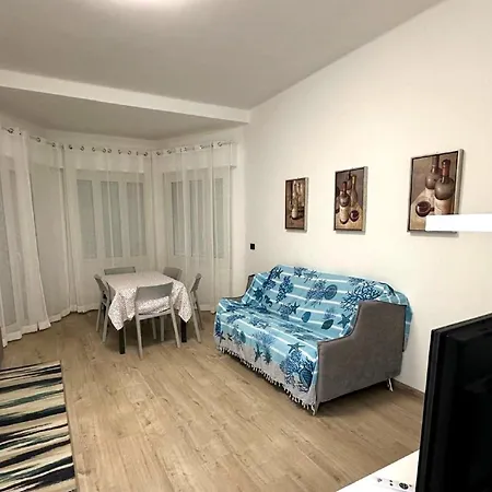 With Sea View And Air Conditioning Andora