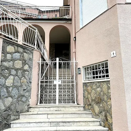 With Sea View And Air Conditioning Апартаменты Andora